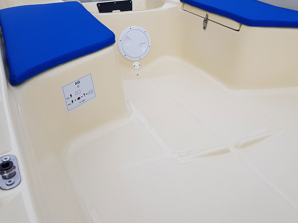 navigo producent łodzi wiosłowych 4 osobowych