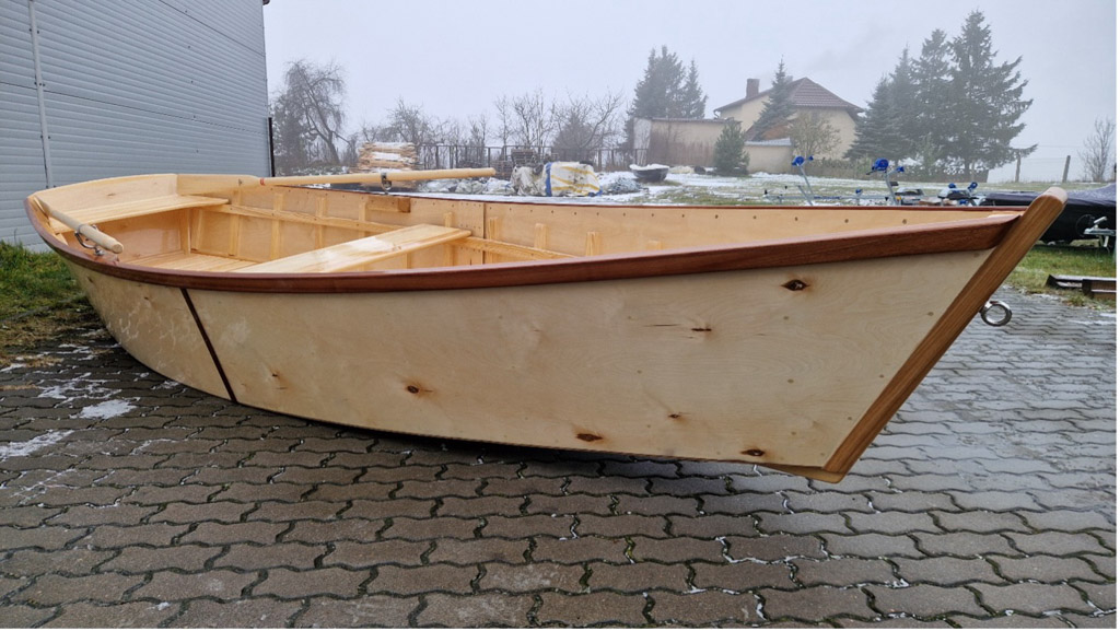 łodz drewniana lakierowana polski producent